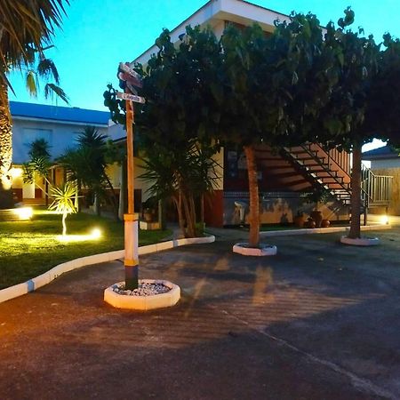 דלטברה Casablanca El Petit Hotel מראה חיצוני תמונה