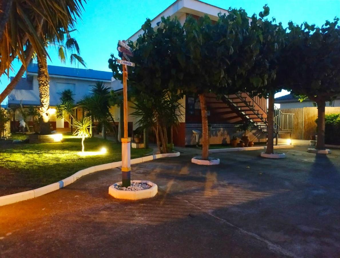דלטברה Casablanca El Petit Hotel מראה חיצוני תמונה