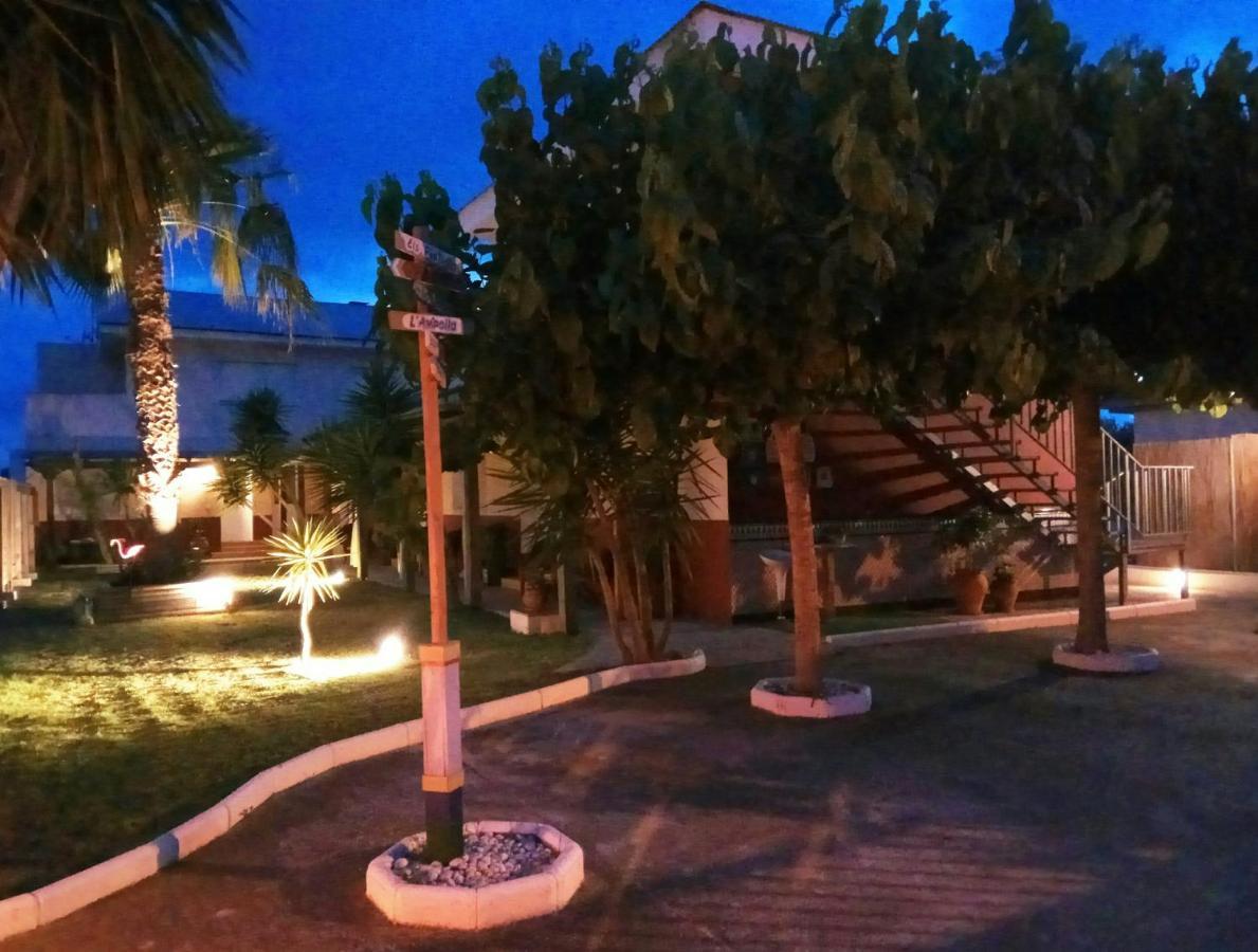 דלטברה Casablanca El Petit Hotel מראה חיצוני תמונה